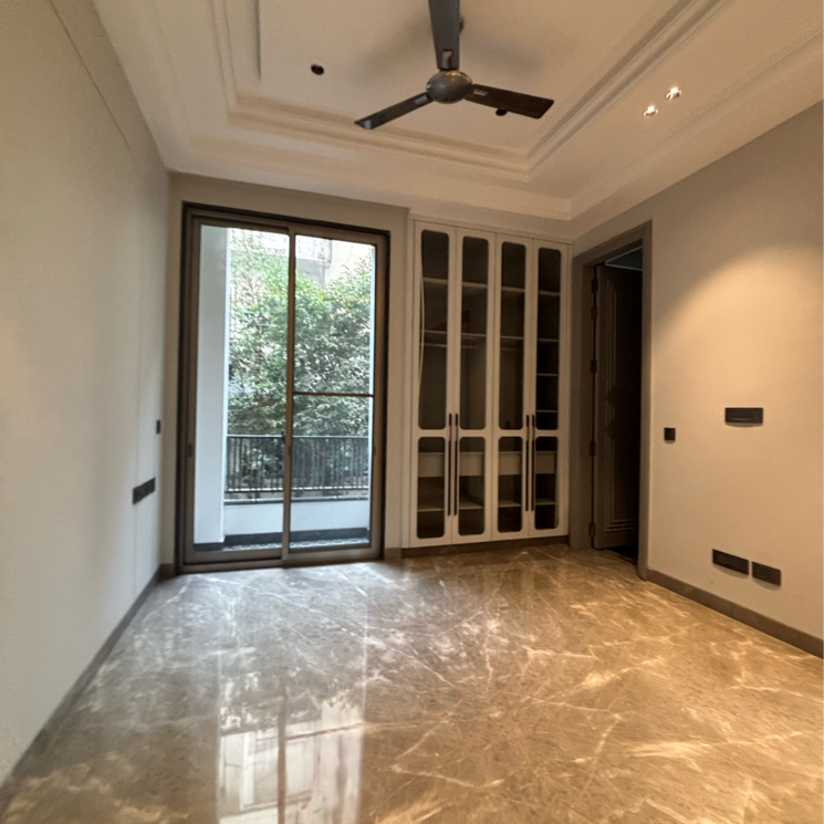 Room, vasant vihar 4 Bedroom 340 Sq.Yd. Builder Floor In Vasant Vihar Delhi 9387420