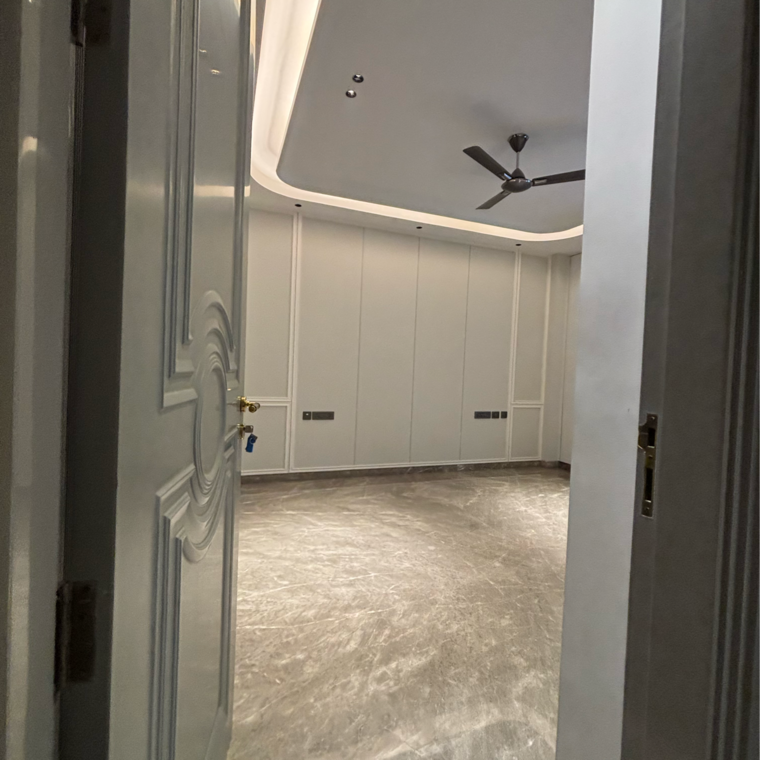 Bathroom, vasant vihar 4 Bedroom 340 Sq.Yd. Builder Floor In Vasant Vihar Delhi 9387420