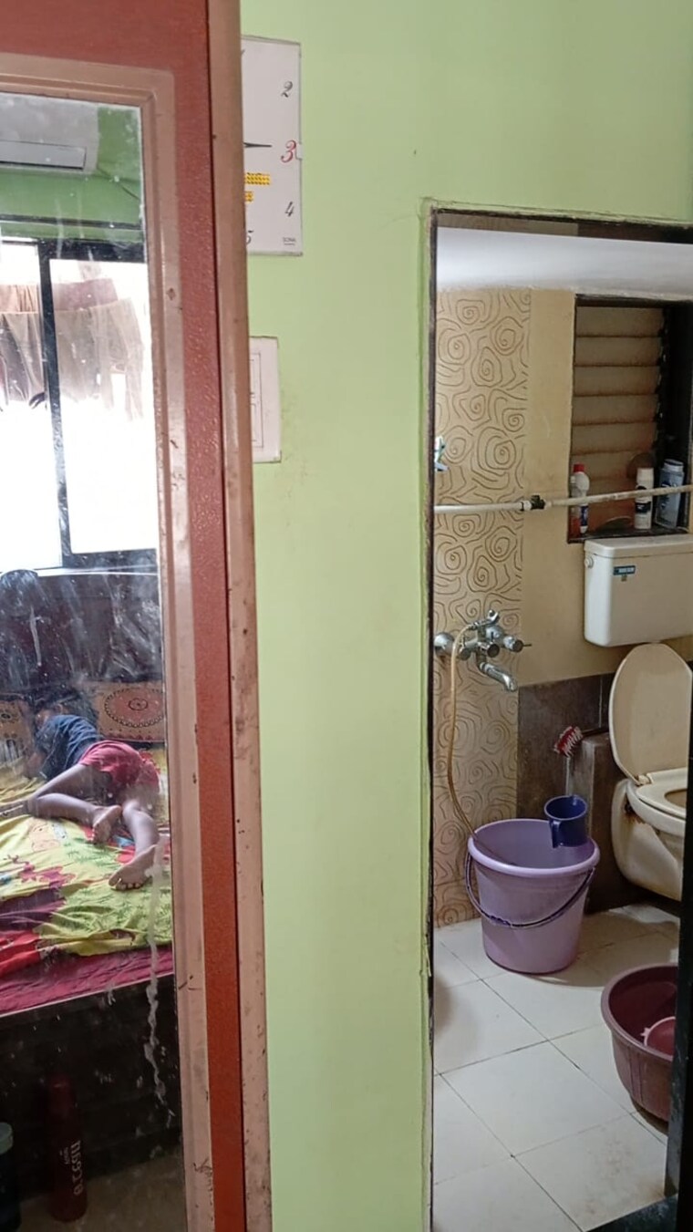 Bathroom, shanti-lifespaces 1 Bedroom 600 Sq.Ft. Apartment In Nalasopara East Palghar 9387429