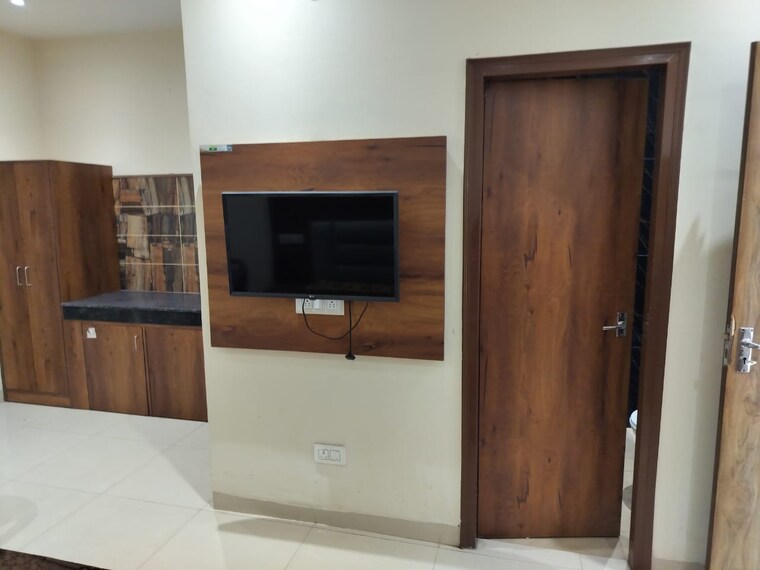 Room, bliss-orra 3 Bedroom 1960 Sq.Ft. Apartment In Ambala Highway Zirakpur 9387432