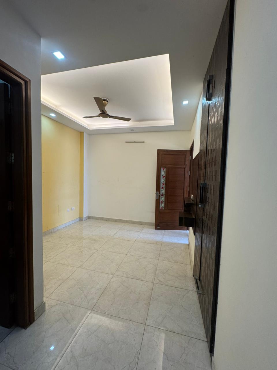 2 BHK Builder Floor For Rent in I Block 