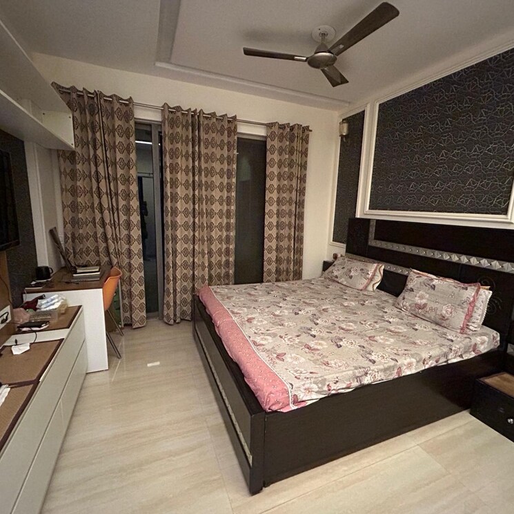 Bedroom, paras-dews 3 Bedroom 1760 Sq.Ft. Apartment In Panwala Khusropur Gurgaon 9387463