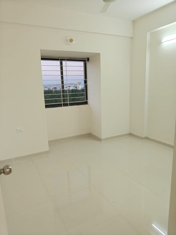 2 BHK Apartment For Rent in DS Max Synergy, Agrahara Badavane