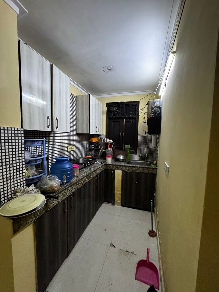 Kitchen, tanishq-resident-welfare-association 1 Bedroom 500 Sq.Ft. Builder Floor In Mehrauli Delhi 9387478