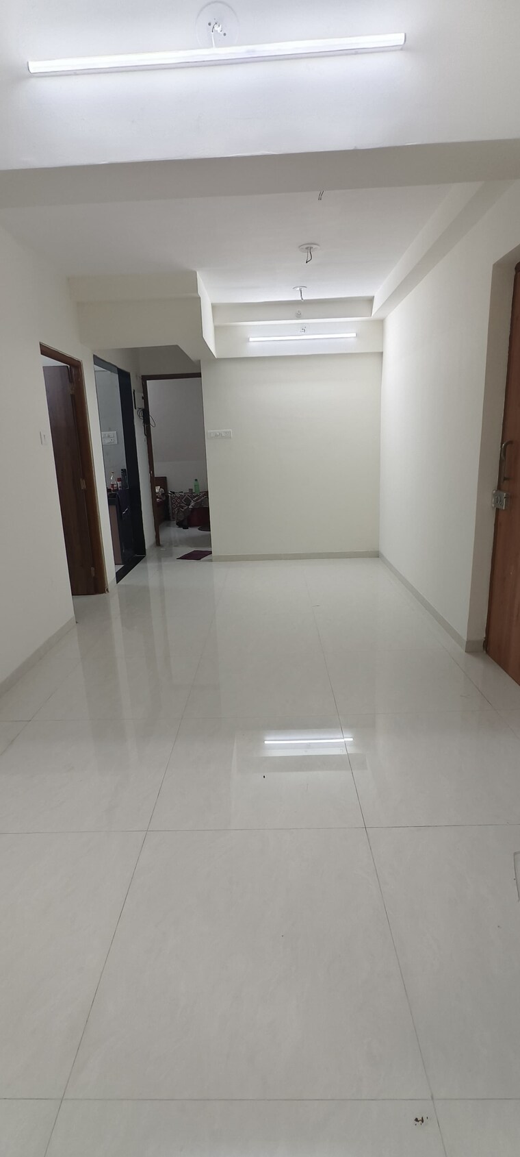 Room, ghatkopar east 3 Bedroom 950 Sq.Ft. Apartment In Ghatkopar East Mumbai 9387483