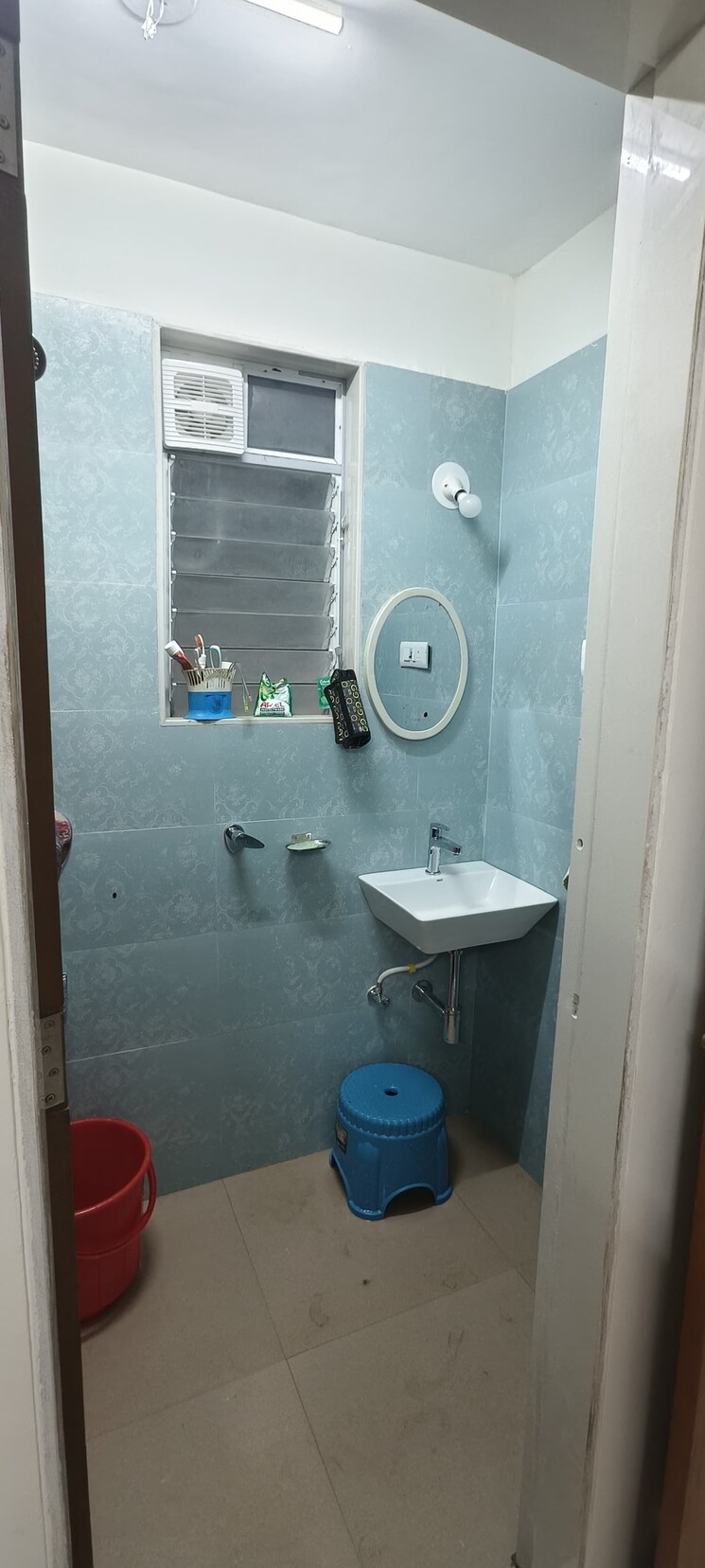 Bathroom, ghatkopar east 3 Bedroom 950 Sq.Ft. Apartment In Ghatkopar East Mumbai 9387483