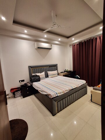 Bedroom in 3 BHK Apartment at Unitech Escape, Sector 50 – for Sale