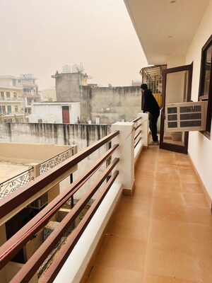 Balcony in 2 BHK Builder Floor at Sector 46 – for Rent