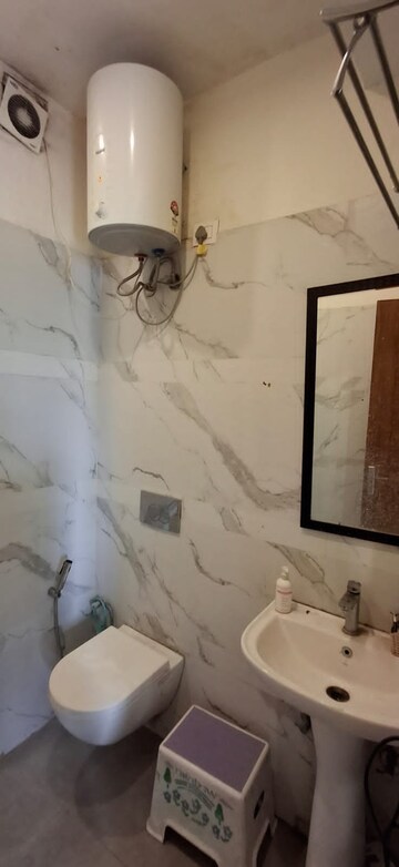 Bathroom in 2 BHK Apartment at Sunshine Enclave, Vip Road – for Rent