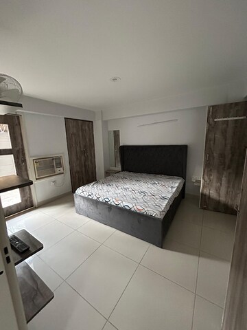 Bedroom in 1 BHK Builder Floor at Sector 46 – for Rent