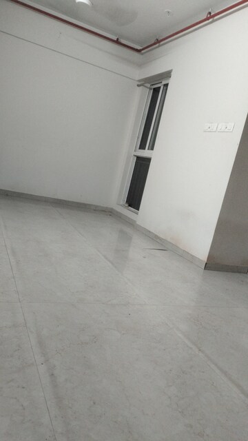 1 BHK Apartment For Rent in Dosti Oro 67, Kandivali West