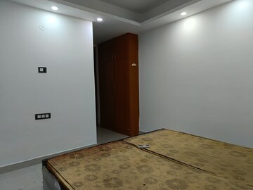 Room in 3 BHK Builder Floor at Saket – for Rent