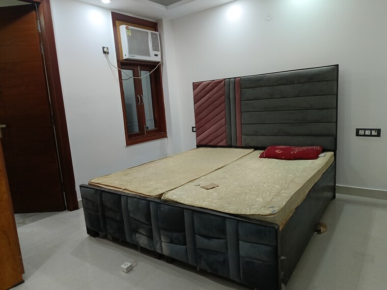Bedroom, saket 3 Bedroom 1350 Sq.Ft. Builder Floor In Saket Delhi 9387630