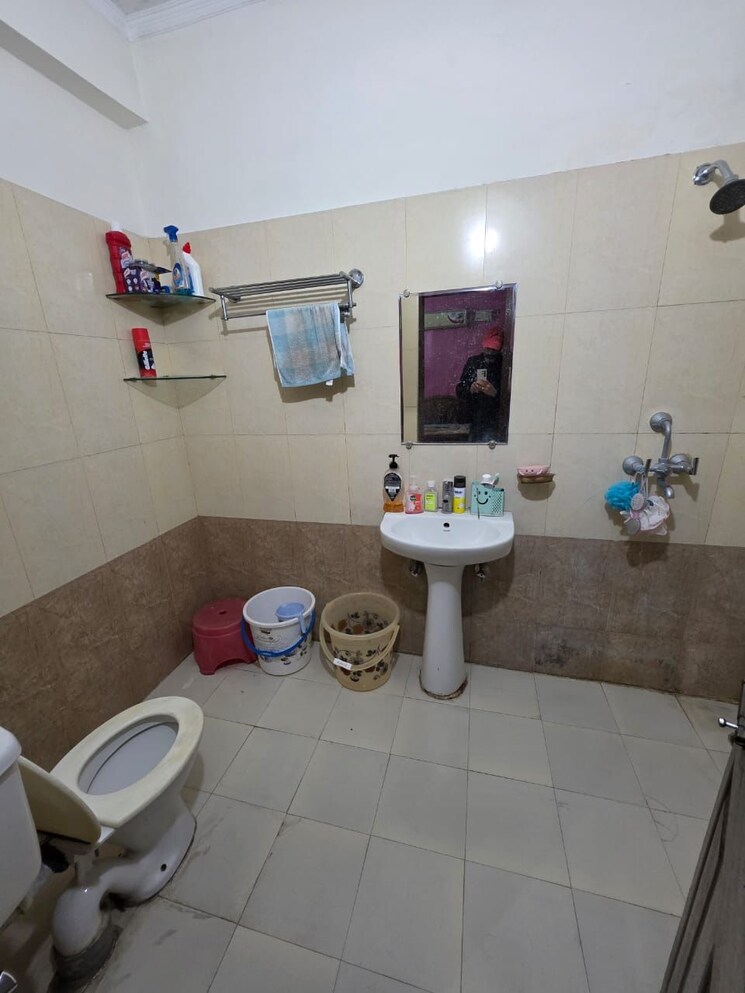 Bathroom, maya-garden-city 2 Bedroom 1300 Sq.Ft. Apartment In Lohgarh Zirakpur 9387628
