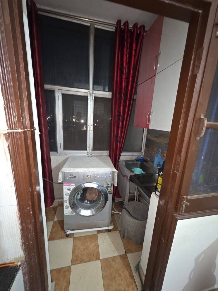 Bathroom, maya-garden-city 2 Bedroom 1300 Sq.Ft. Apartment In Lohgarh Zirakpur 9387628