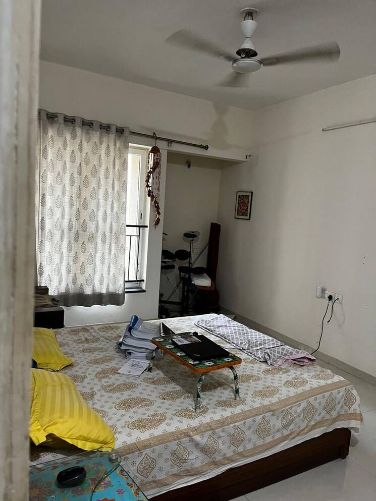 Bedroom, rustomjee-urbania-azziano 3 Bedroom 1045 Sq.Ft. Apartment In Thane West Thane 9387642