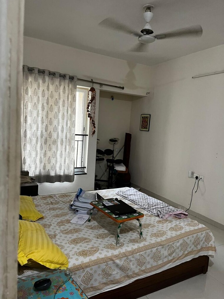 Bedroom, rustomjee-urbania-azziano 3 Bedroom 1045 Sq.Ft. Apartment In Thane West Thane 9387642