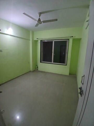 Room in 2 BHK Apartment at SG Lanke Vishwajeet Residency, Kharadi – for Rent