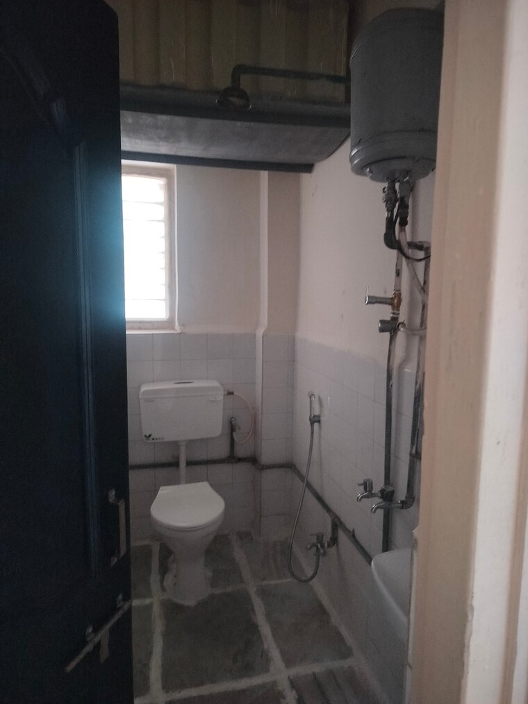 Bathroom, mittal-society 2 Bedroom 950 Sq.Ft. Apartment In Pratik Nagar Pune 9387676