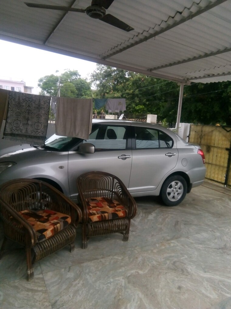  Parking, raj nagar 3 Bedroom 140 Sq.Yd. Builder Floor In Raj Nagar Ghaziabad 9387700