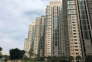 4 BHK Apartment – Exterior View View at Central Park I, Sector 42 - for Sale