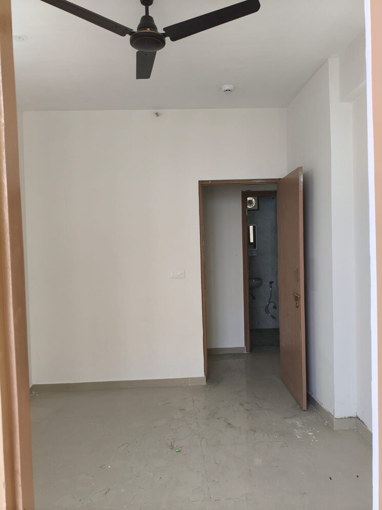 Room, pareena-om-apartments 2 Bedroom 690 Sq.Ft. Apartment In Sector 112 Gurgaon 9387704