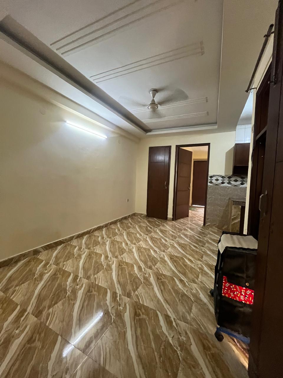 1.5 BHK Builder Floor For Rent in Paryavaran Complex 