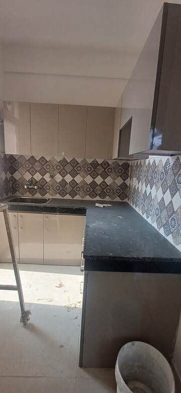 Bathroom in 2.5 BHK Apartment at Signature Global Golf Greens, Sector 79 – for Rent