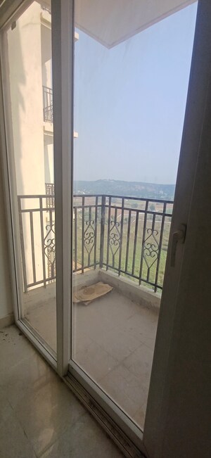 Staircase in 2.5 BHK Apartment at Signature Global Golf Greens, Sector 79 – for Rent