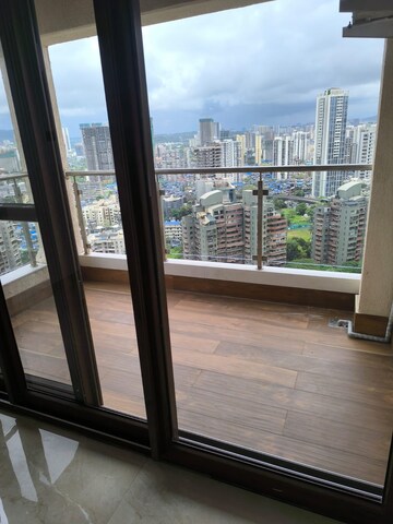 Balcony in 2.5 BHK Apartment at Oberoi Realty Splendor, Andheri East – for Sale