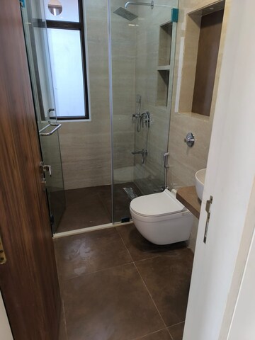 Bathroom in 2.5 BHK Apartment at Oberoi Realty Splendor, Andheri East – for Sale