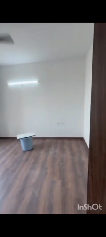 Room in 2 BHK Apartment at Hero Homes Gurgaon, Sector 104 – for Rent