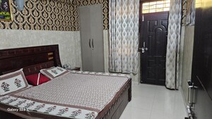 1 BHK Builder Floor For Rent in Sector 37