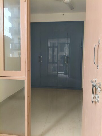 Room in 2 BHK Apartment at Zara Rossa, Sector 112 – for Rent