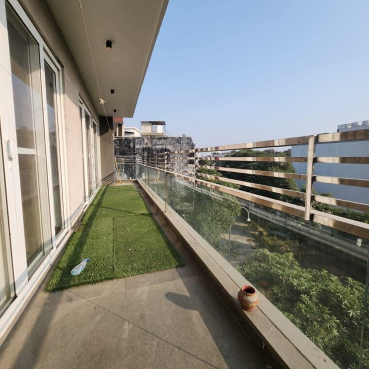 Balcony, kohli-one-malibu-town 4 Bedroom 3000 Sq.Ft. Builder Floor In Malibu Town Gurgaon 9387879