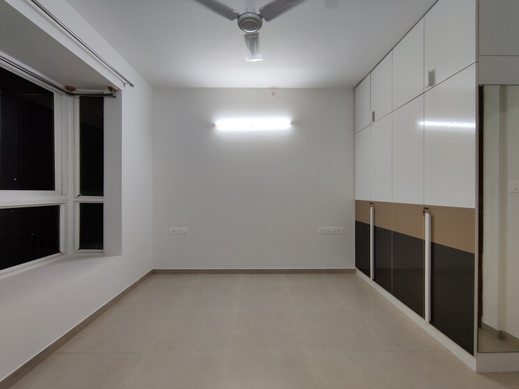 Room, bhartiya-nikoo-homes-phase-2 3 Bedroom 1635 Sq.Ft. Apartment In Thanisandra Main Road Bangalore 9387839