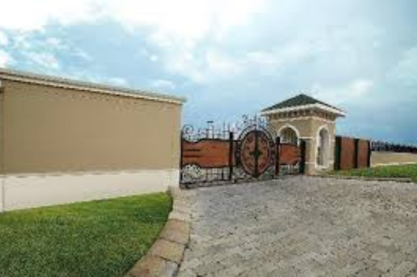 Plot For Sale in Omaxe City - Omaxe Heights