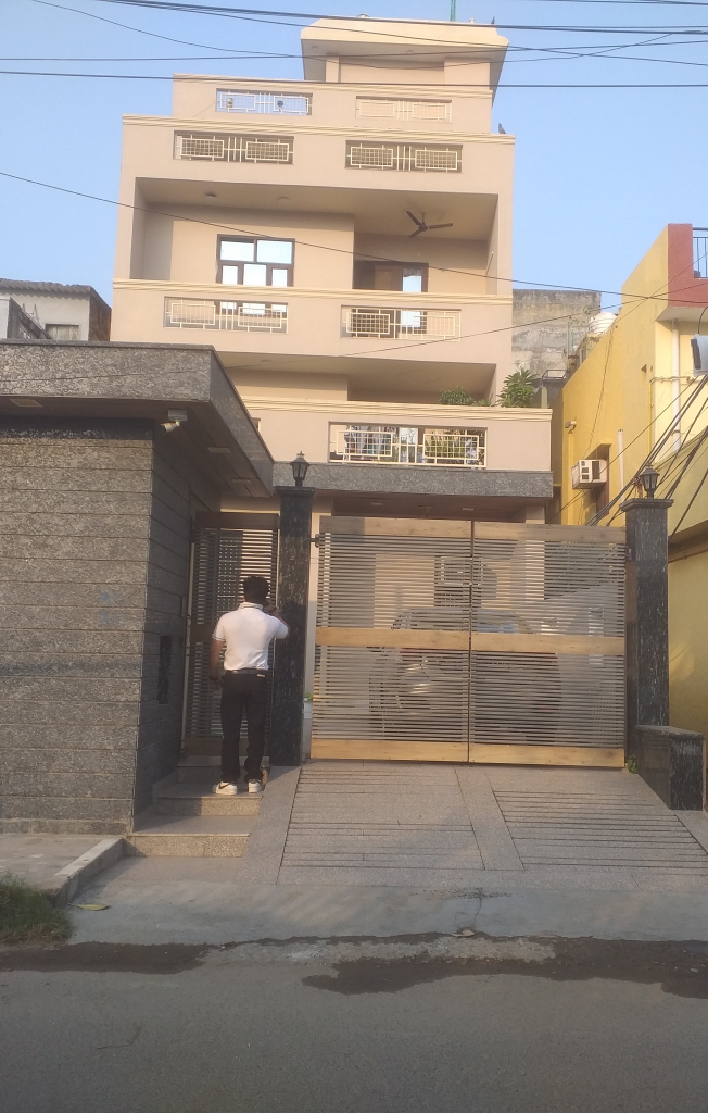 2 BHK Builder Floor For Rent in South Patel Nagar