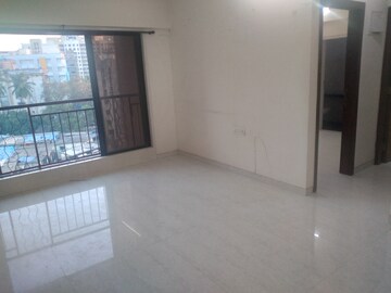 Room in 4 BHK Apartment at Rajesh Raj Infinia, Malad West – for Sale