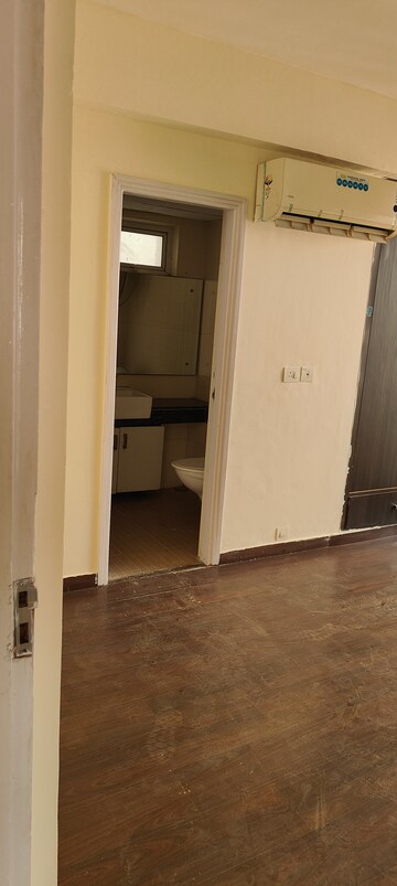 Room in 3 BHK Apartment at Bestech Park View Spa Next, Sector 67 – for Sale