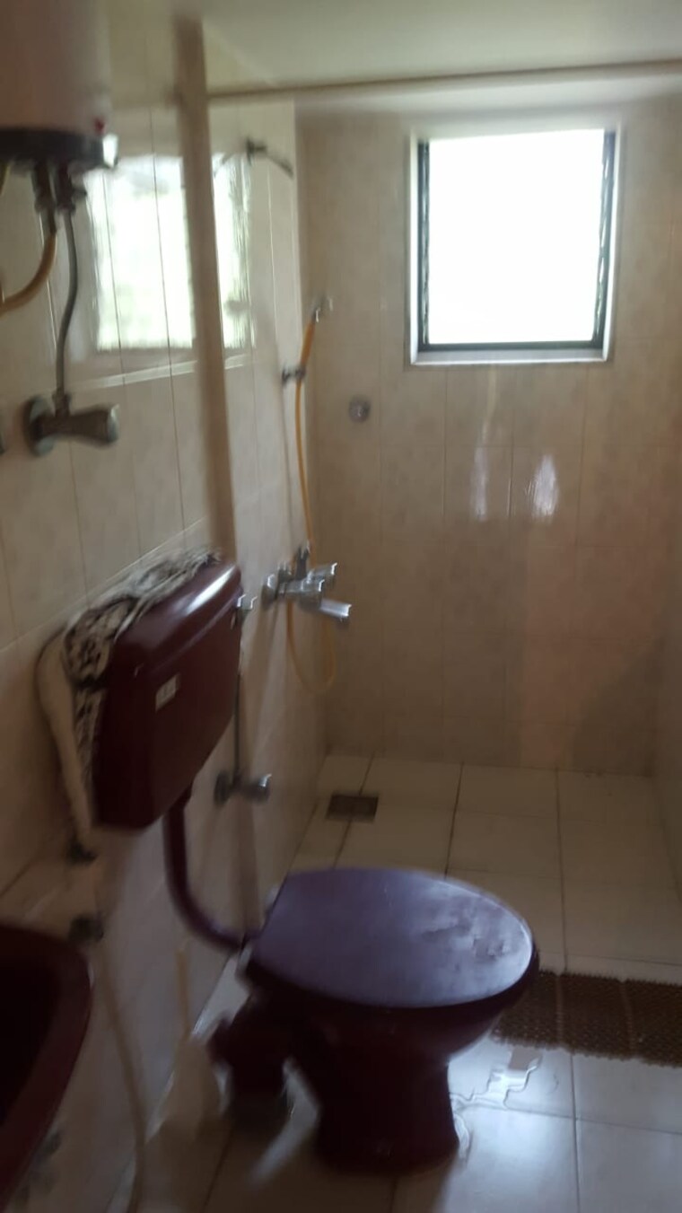 Bathroom, raymond-ten-x-era 2 Bedroom 615 Sq.Ft. Apartment In Pokhran Road No One Thane 9387964