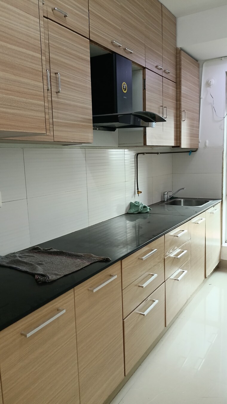 Kitchen, nahar-amrit-shakti-water-lily-and-white-lily 2 Bedroom 800 Sq.Ft. Apartment In Chandivali Mumbai 9387997