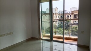 Room in 2 BHK Apartment at Nahar Amrit Shakti Water Lily And White Lily, Chandivali – for Rent