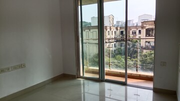 Room in 2 BHK Apartment at Nahar Amrit Shakti Water Lily And White Lily, Chandivali – for Rent