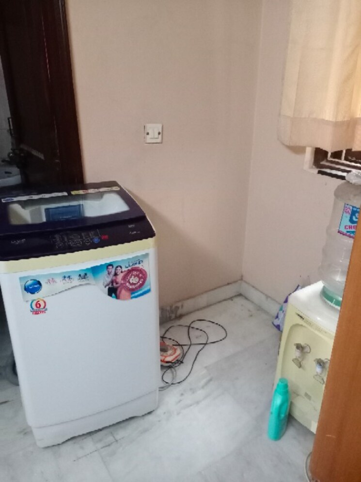 undefined, sector 5 dwarka 3 Bedroom 1400 Sq.Ft. Apartment In Sector 5 Dwarka Delhi 9388011