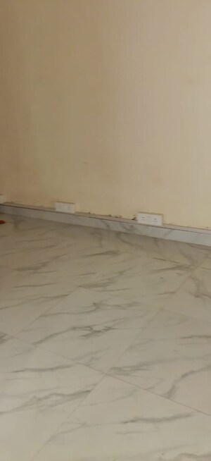 Room in  Office Space at Gaur City Center, Sector 4 Greater Noida – for Rent