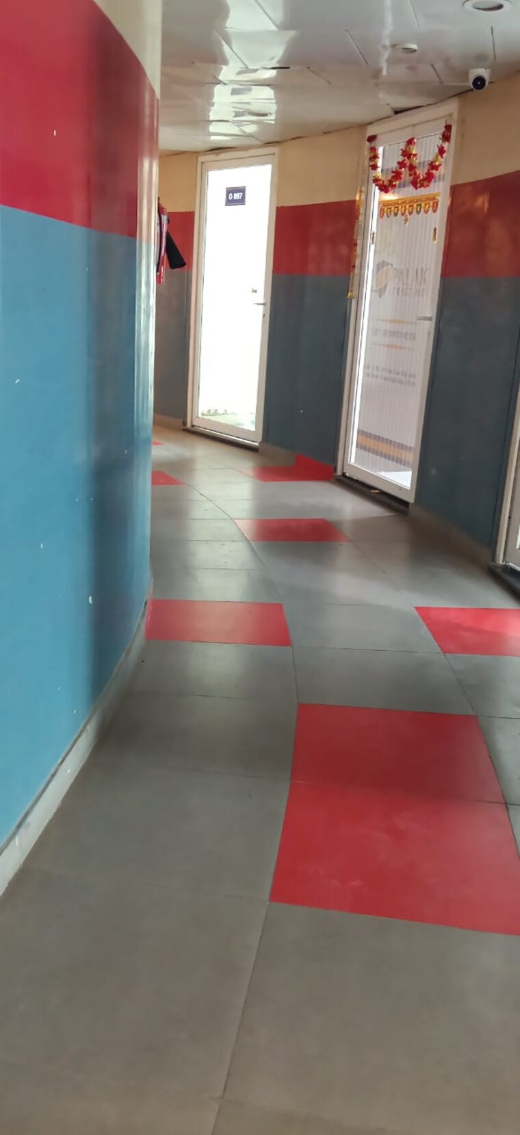 undefined, gaur-city-center Commercial Office Space 220 Sq.Ft. In Sector 4 Greater Noida Greater Noida 9388016