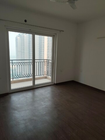 Room in 3 BHK Apartment at ATS Le Grandiose, Sector 150 – for Rent
