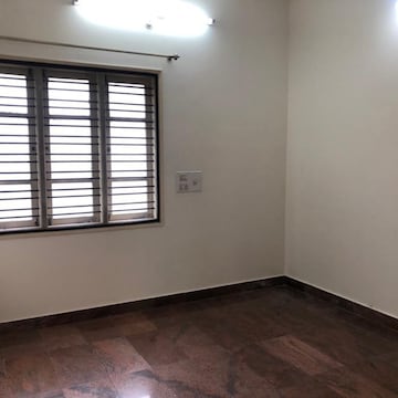 Room in 3 BHK Apartment at Padmanabha Nagar – for Rent