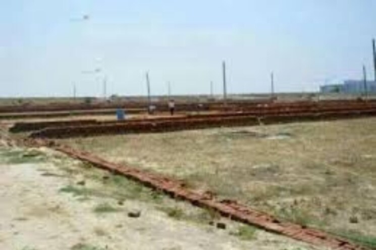 Swimming Pool, sector 75  228 Sq.Mt. Plot In Sector 75 Faridabad 9387883